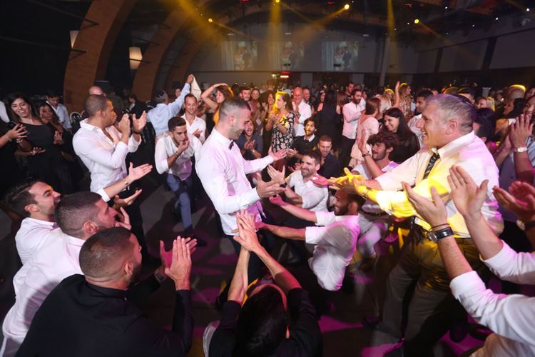 סיפור ההיכרות הכי מטורף שהכרתם 25