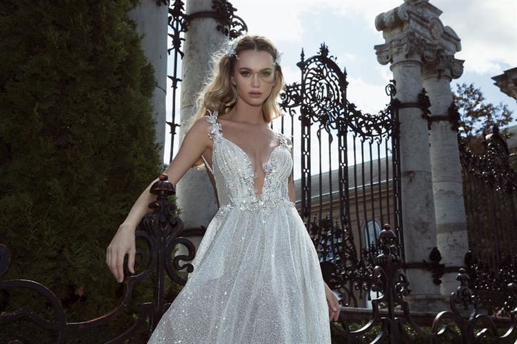 אחרי ביטול החתונה: קסניה טרנטול לובשת שמלת כלה 7