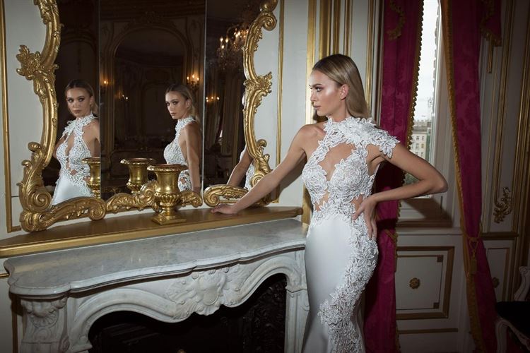 אחרי ביטול החתונה: קסניה טרנטול לובשת שמלת כלה 22