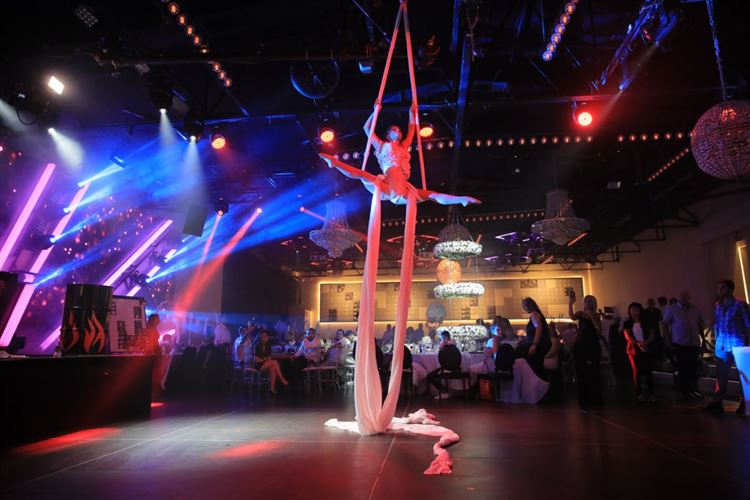 קרקס? פסטיבל? או שזאת בכלל חתונה? 27