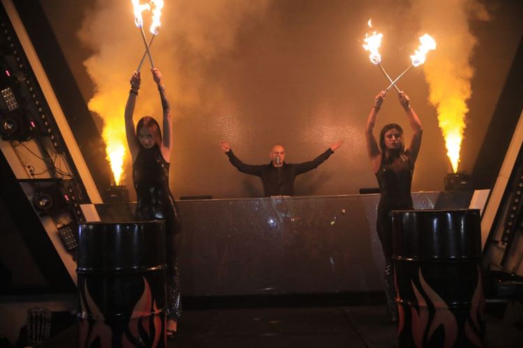 קרקס? פסטיבל? או שזאת בכלל חתונה? 29