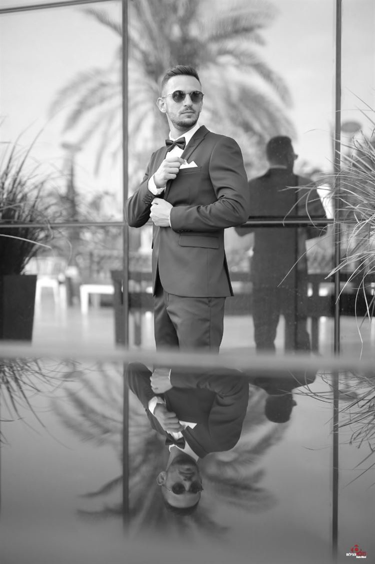 האורחת שהתפרצה לצילומי החתונה וגנבה את ההצגה 10