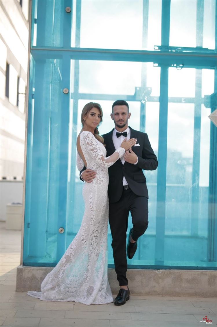 האורחת שהתפרצה לצילומי החתונה וגנבה את ההצגה 19