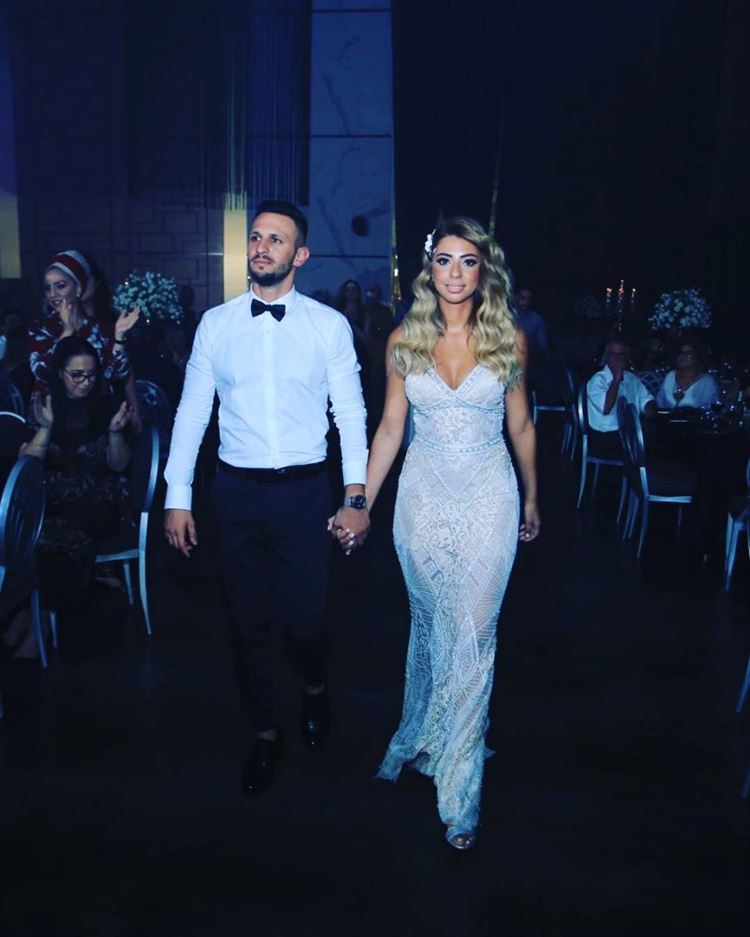 האורחת שהתפרצה לצילומי החתונה וגנבה את ההצגה 27