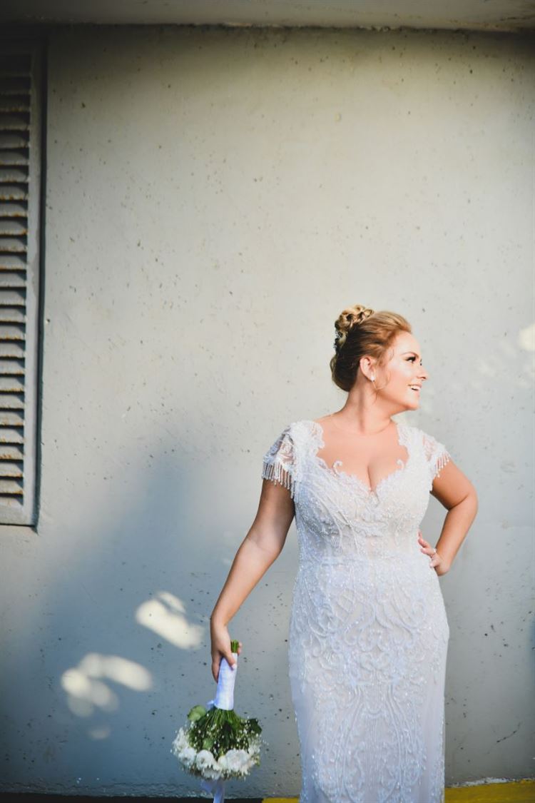 אביגייל דרור בשמלה חלומית שעיצב דרור קונטנטו (צילום: רון קובי, משה בראשי)