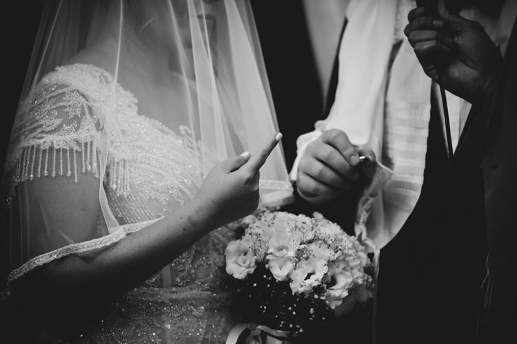 הנה הוא הגיע, הרגע הגדול. מזל טוב! (צילום: רון קובי, משה בראשי)