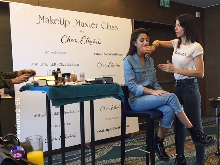 מי אחראי על הלוק הזוהר של כוכבי הביצה? 19