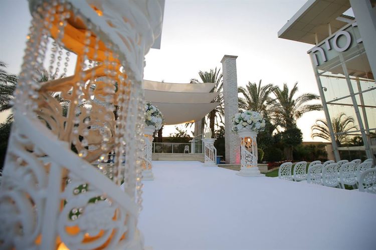 בלי בושה: הכלה שהתחילה את הכל 15