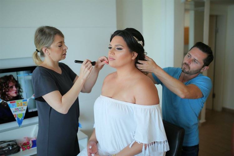 בלי בושה: הכלה שהתחילה את הכל 11