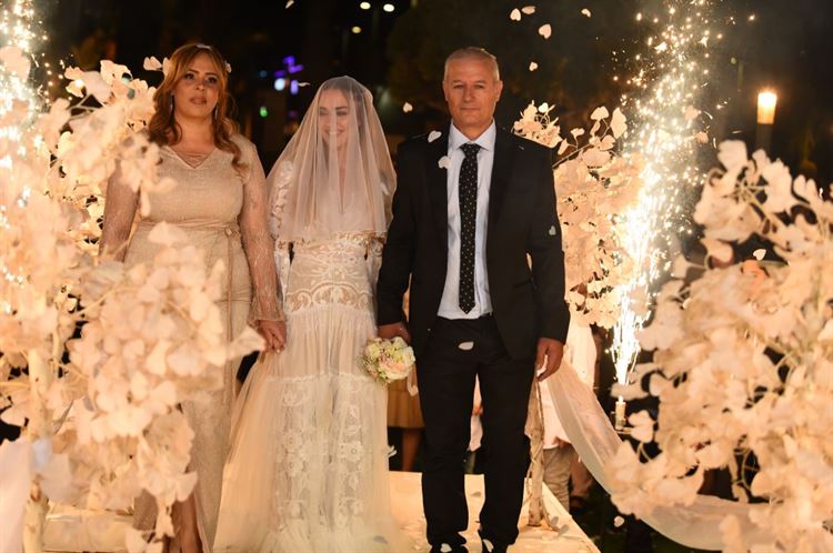 וינטג' גלאם: שמלת הכלה שתגרום לכם להתאהב 10