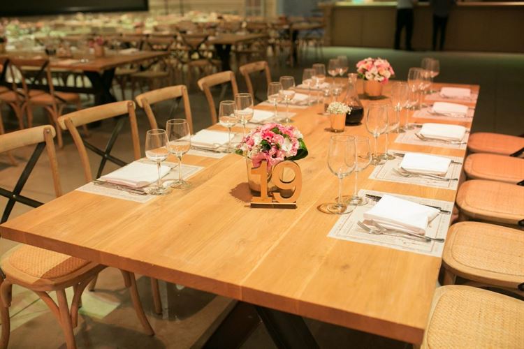 לא תאמינו מה הבחורה שבתמונה קיבלה לכבוד סיום הסמסטר 4