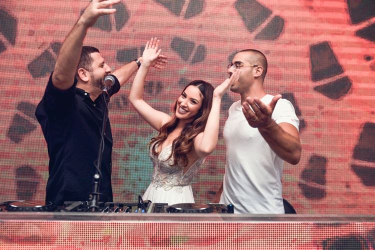 עשה לה שרירים: סיפור אהבה בחדר הכושר 19