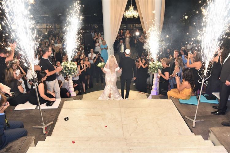 הרי את מוארת לי: חתונת הלדים הכי מקורית שראינו 20