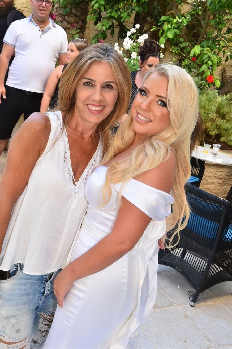 הרי את מוארת לי: חתונת הלדים הכי מקורית שראינו 12