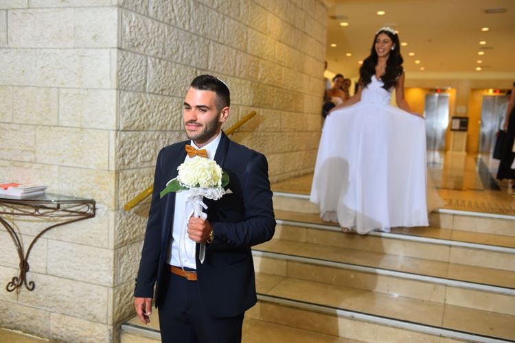 צירופי מקרים שהובילו לסיפור אהבה 12