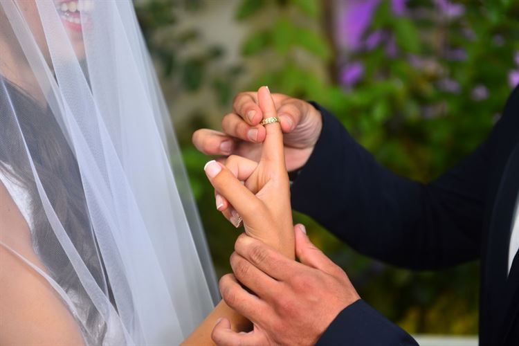 צירופי מקרים שהובילו לסיפור אהבה 19