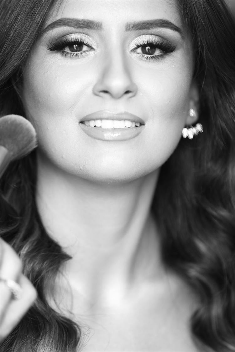 לא הצליח להתאפק והציע נישואין 11