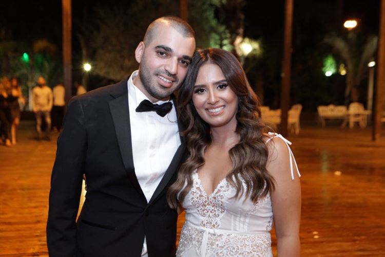 לא הצליח להתאפק והציע נישואין 25