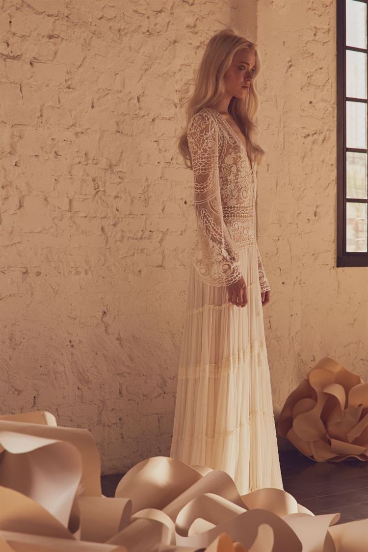 מסתורית ומהפנטת: הקולקציה החדשה של ענבל רביב 4