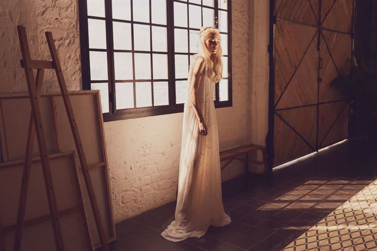 מסתורית ומהפנטת: הקולקציה החדשה של ענבל רביב 20