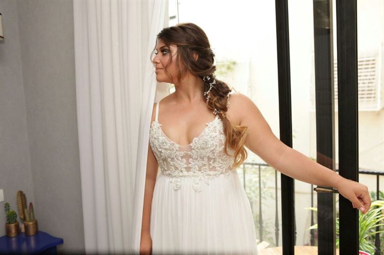 אופנה אמיתית: שיר גינדי מרחיבה את הז'אנר הלבן 14