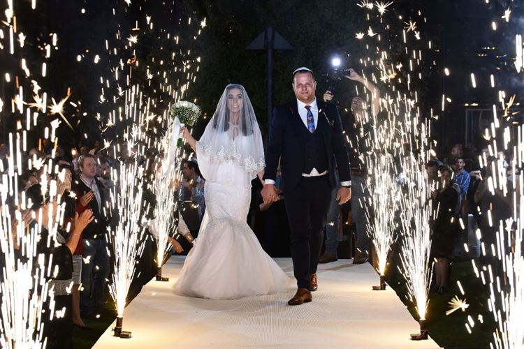 קשר בסתר: בני הזוג שהתגברו על כל המכשולים 11