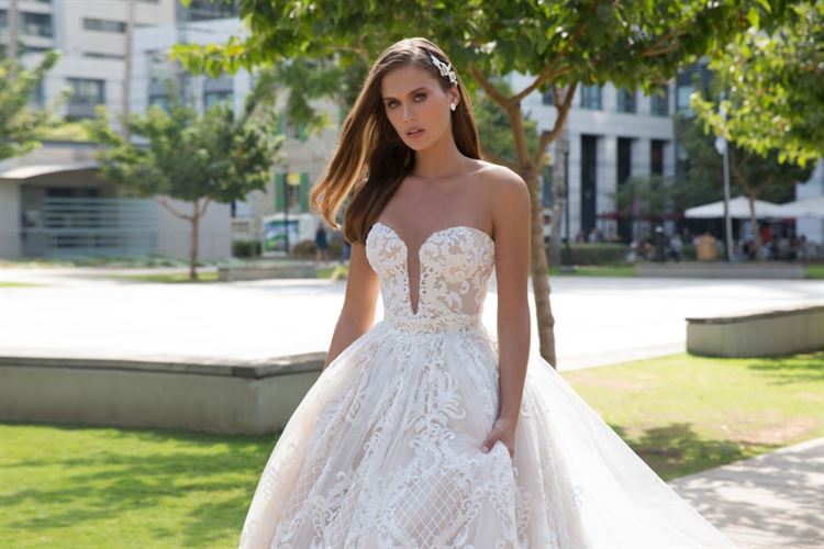 גלית רוביניק מציגה: שמלות כמו של נסיכות 20