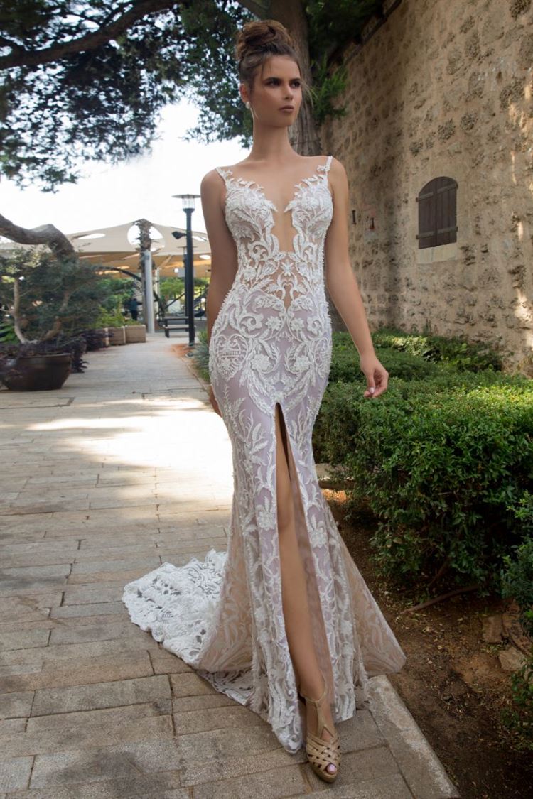 גלית רוביניק מציגה: שמלות כמו של נסיכות 31