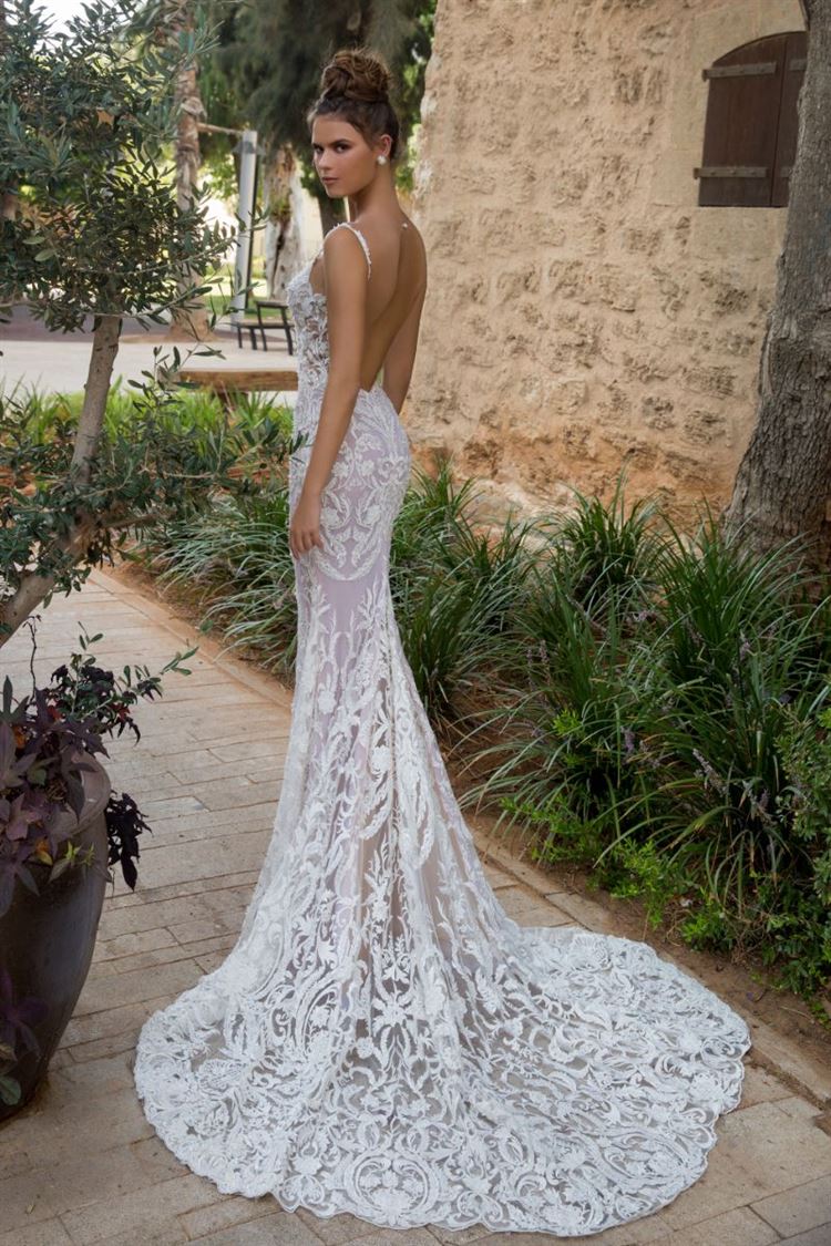 גלית רוביניק מציגה: שמלות כמו של נסיכות 32