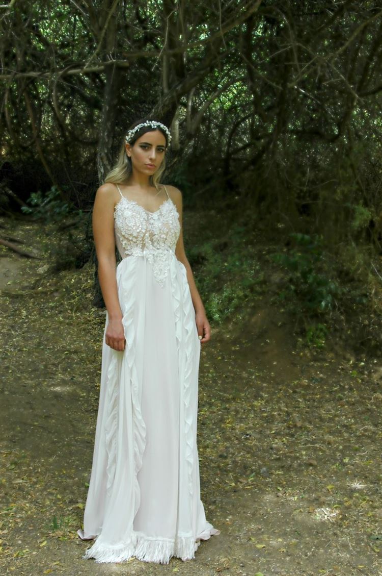 מה קורה כשמשלבים פרחים בשמלות כלה? 10