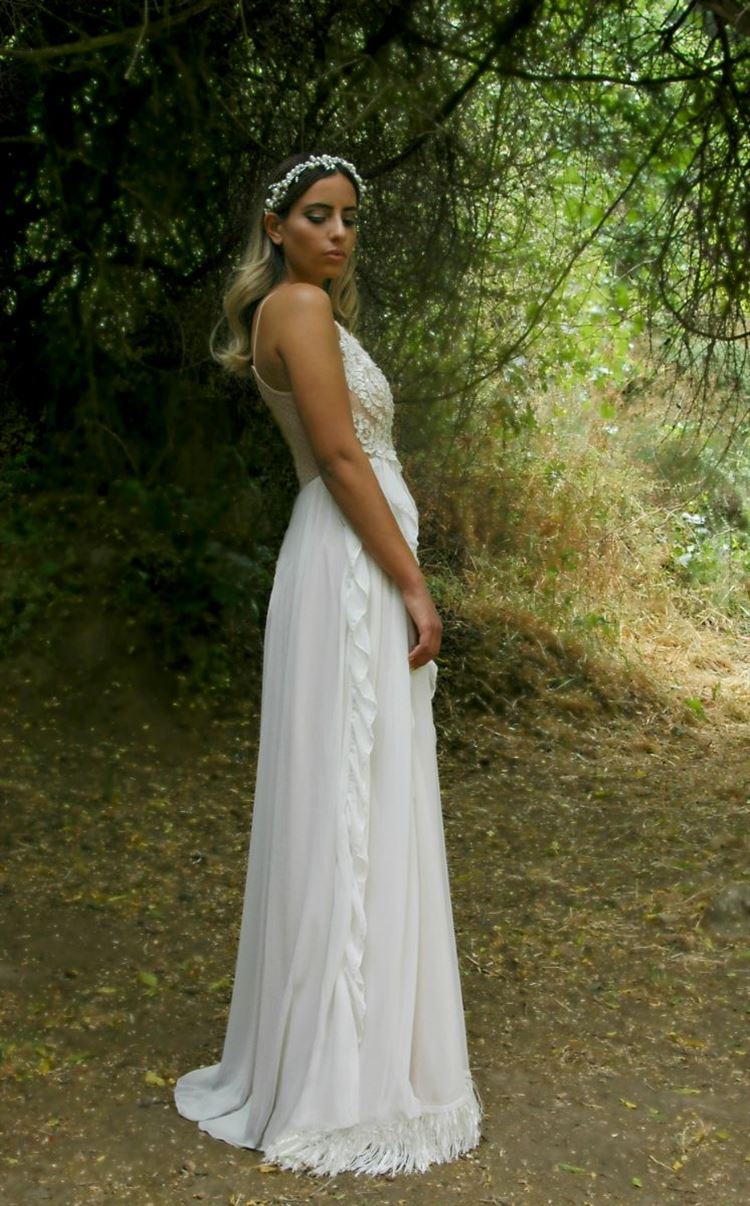 מה קורה כשמשלבים פרחים בשמלות כלה? 11