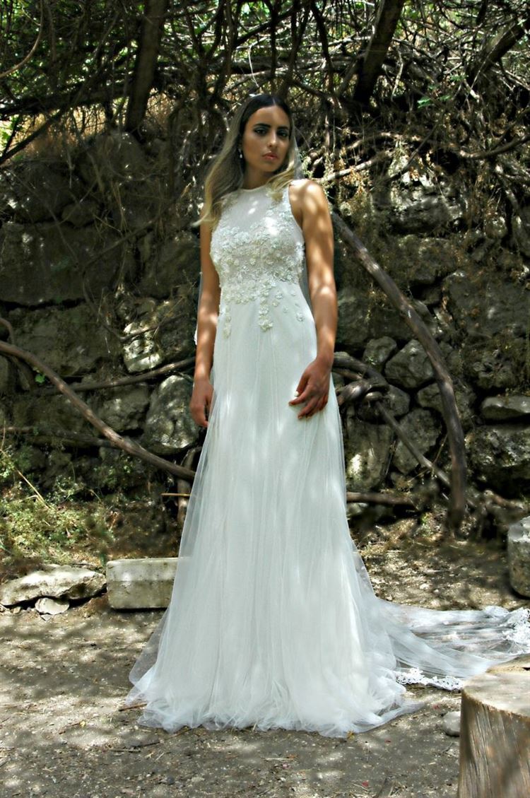 מה קורה כשמשלבים פרחים בשמלות כלה? 17