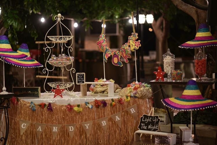 החתן שהצליח לכרוע ברך במקום צפוף במיוחד 19