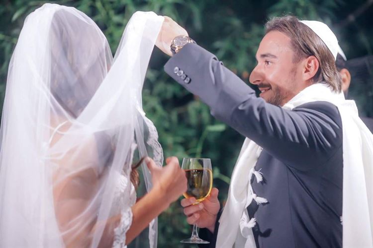 ארתור אוקונוב ונוי שמש מרגשים אותנו מתחת לחופה (צילום: רן שיינברגר)