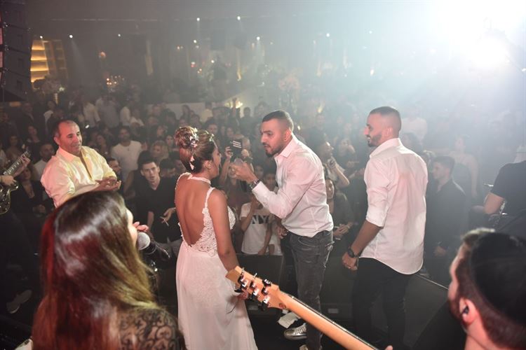 החתן והכלה מציגים: צילומי זוגיות של מקצוענים 18