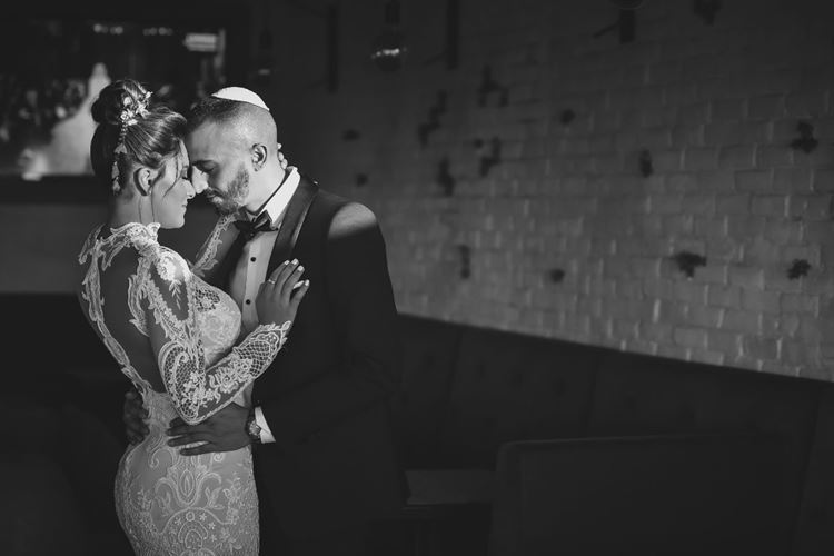 החתן והכלה מציגים: צילומי זוגיות של מקצוענים 4