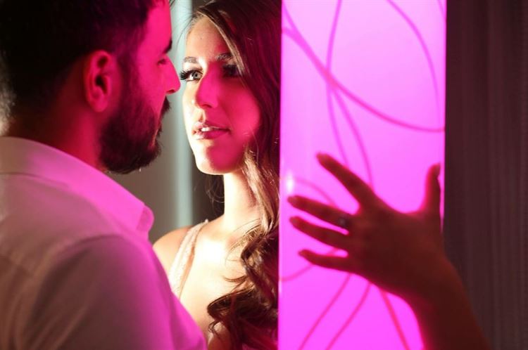 השמלה הלבנה ש"במקרה" נתפרה לחופשה במלדיביים 12