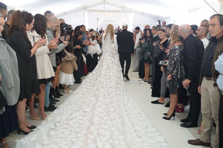 סטייל מתפרץ: מה לבשה המעצבת שירן כהן לחתונתה? 2