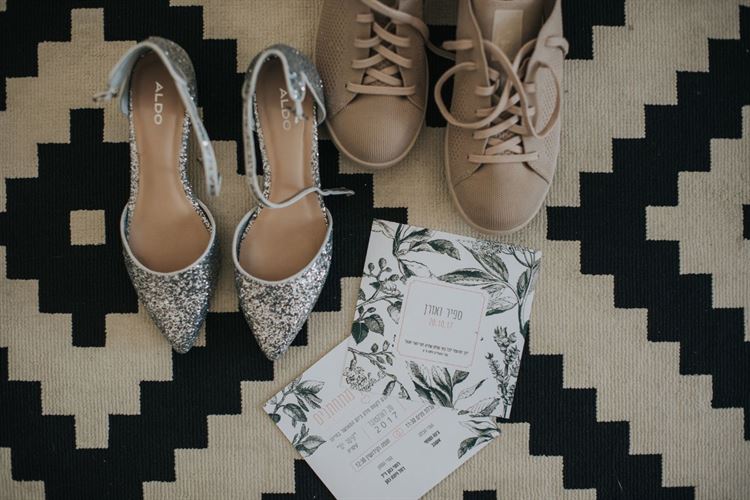 מה קורה בחתונה כשהחתן צלם והכלה מאפרת? 18