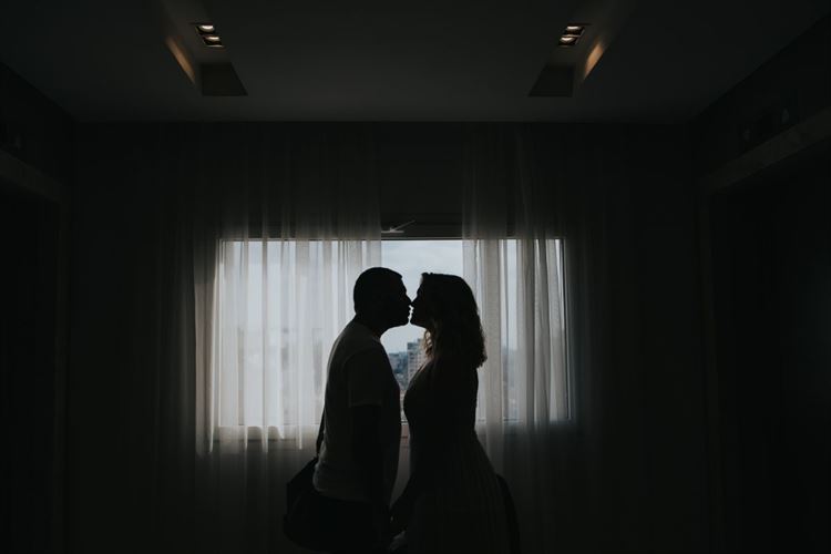 מה קורה בחתונה כשהחתן צלם והכלה מאפרת? 21