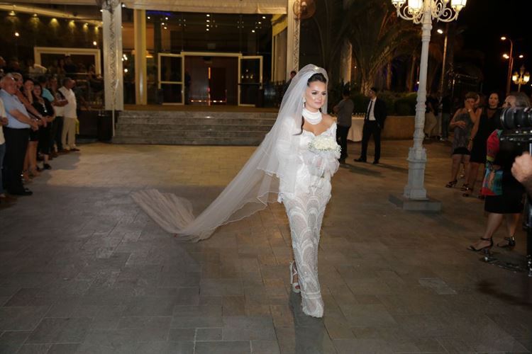 משחק הנשיקות: מי עשה את הצעד הראשון? 14