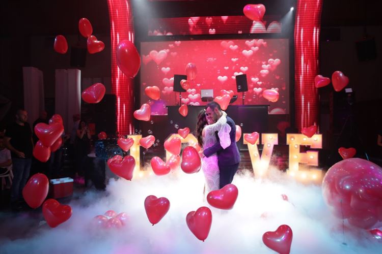 משחק הנשיקות: מי עשה את הצעד הראשון? 18