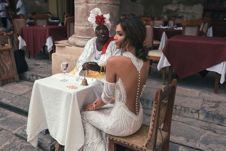 המקצב הלטיני שהחליף את הצבע הלבן בשמלת הכלה 25