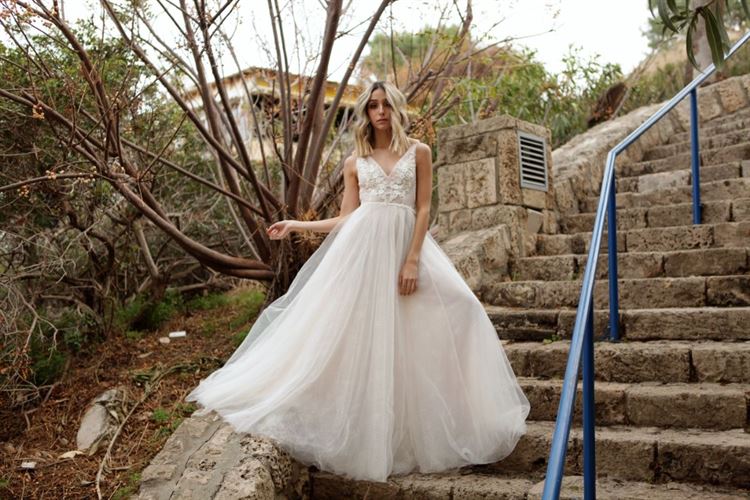 הקטלוג שיוצא אתכן מהקופסא של שמלות הכלה 21