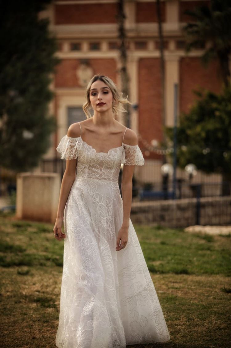 הקטלוג שיוצא אתכן מהקופסא של שמלות הכלה 25