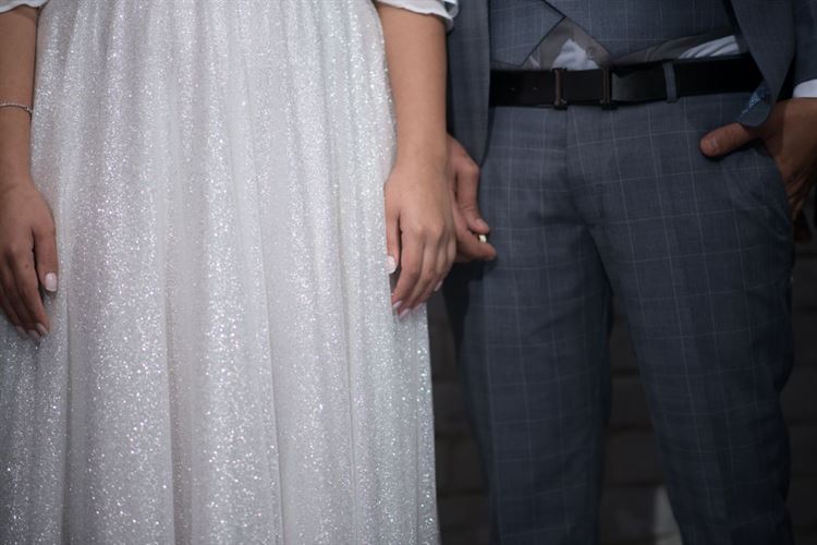 מי המעצבת שאחראית על הגלאם של הכלה? 11