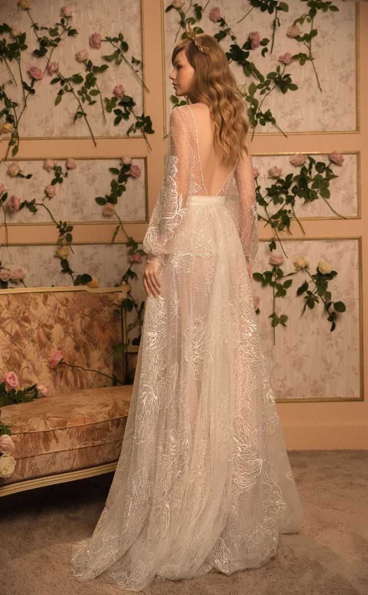 מעצבת שמלת הכלה של דניאלה פיק בגילוי מפתיע 23