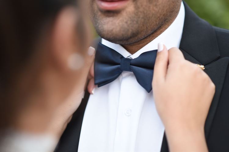 הפתעה: הציע לה נישואין בחתונה של בן-דודו 12