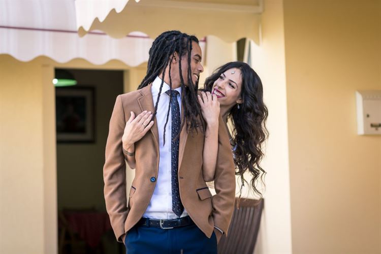 החלפת המבטים שהובילה לחתונה 14