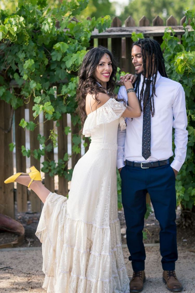 החלפת המבטים שהובילה לחתונה 7